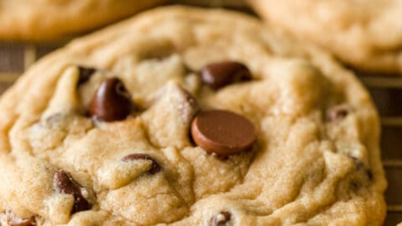 How to Make Chocolate Chip Cookies